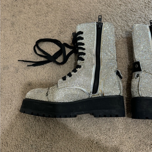 Poster Grl Dolls Kill Rhinestone Billionaire Boots - Picture 11 of 11